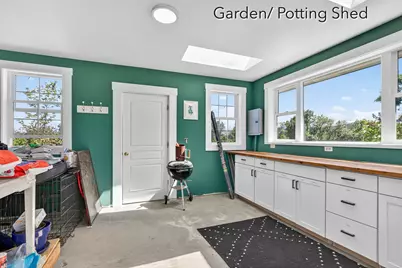 670 Old Stage Road, Central Point, OR 97502 - Photo 38