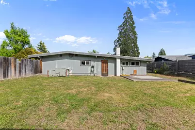 1320 NW Prospect Avenue, Grants Pass, OR 97526 - Photo 26