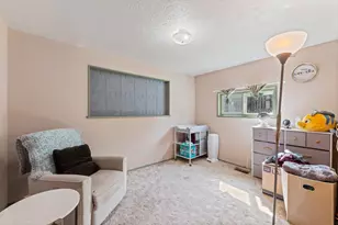 1320 NW Prospect Ave, Grants Pass, OR 97526 - Photo 12