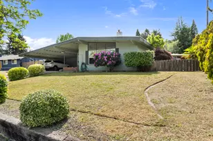 1320 NW Prospect Ave, Grants Pass, OR 97526 - Photo 1
