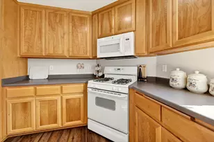 921 Birmingham St, Medford, OR 97501 - Photo 30