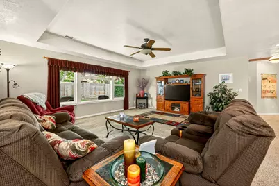 921 Birmingham Street, Medford, OR 97501 - Photo 20