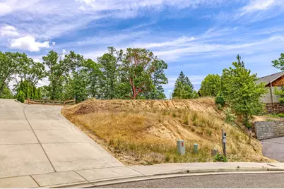 166 NW Native Run Loop, Grants Pass, OR 97526 - Photo 6