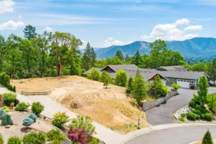 166 NW Native Run Loop, Grants Pass, OR 97526 - Photo 1