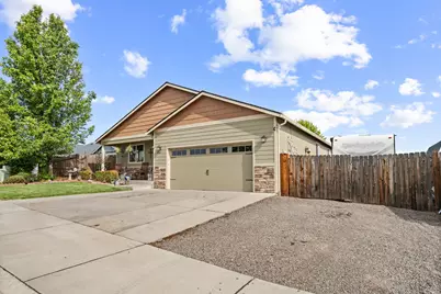 944 Stonewater Drive, Eagle Point, OR 97524 - Photo 46