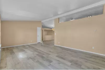 397 SE 6th Street # A, Madras, OR 97741 - Photo 4
