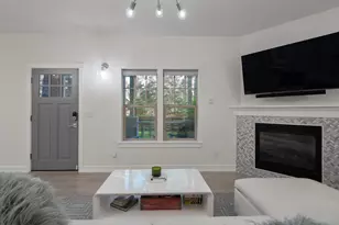1576 NW Mt Washington, Bend, OR 97703 - Photo 12