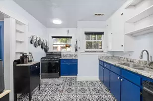 512 Boardman St, Medford, OR 97501 - Photo 8