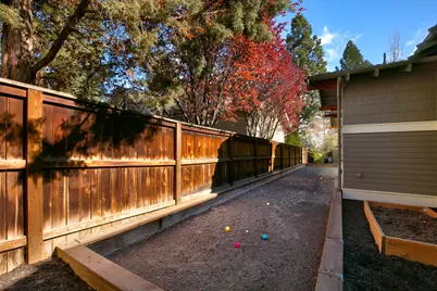 691 NW Yosemite Drive, Bend, OR 97703 - Photo 24
