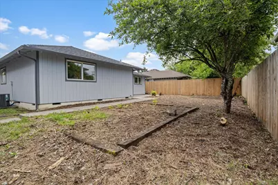 3035 Adams Circle, Medford, OR 97504 - Photo 32