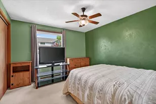 2458 Republic Way, Medford, OR 97504 - Photo 18