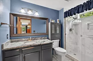 2458 Republic Way, Medford, OR 97504 - Photo 16