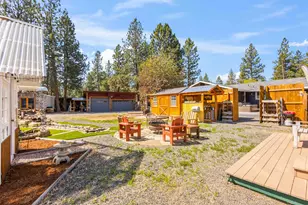 69252 Lake Dr, Sisters, OR 97759 - Photo 28