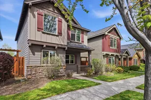 437 NW 27th St, Redmond, OR 97756 - Photo 4
