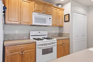 437 NW 27th St, Redmond, OR 97756 - Photo 14