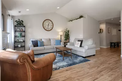 321 SW Antler Ridge Court, Redmond, OR 97756 - Photo 4