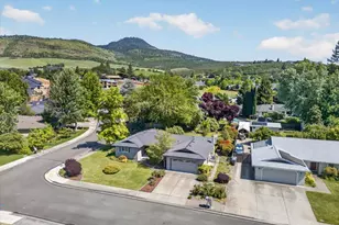 2892 Banner Ct, Medford, OR 97504 - Photo 36