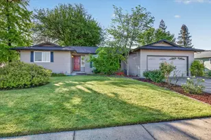 2892 Banner Ct, Medford, OR 97504 - Photo 1