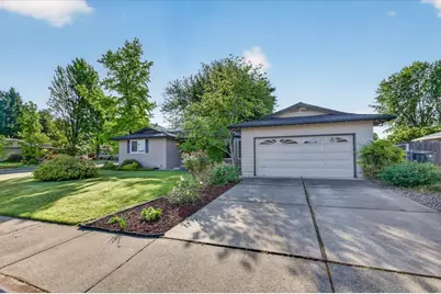 2892 Banner Court, Medford, OR 97504 - Photo 2