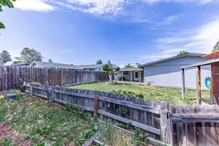400 Morningside St, Medford, OR 97501 - Photo 36