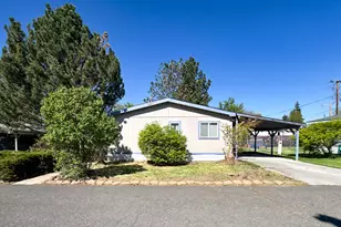 4647 Winter Ave, Klamath Falls, OR 97603 - Photo 2