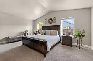 3023 NE Red Oak Dr, Bend, OR 97701 - Photo 16