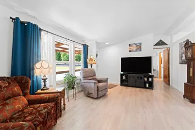 1807 Rounds Avenue, Grants Pass, OR 97527 - Photo 8