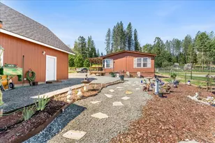 1807 Rounds Ave, Grants Pass, OR 97527 - Photo 28