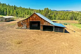 26608 Adam Rd, Canyon City, OR 97820 - Photo 36