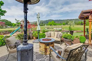 983 Old Stage Rd, Central Point, OR 97502 - Photo 60