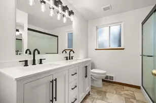 14485 Mountain View Loop, Sisters, OR 97759 - Photo 16