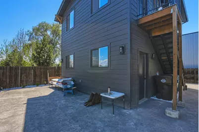 124 W Antler Avenue, Redmond, OR 97756 - Photo 38