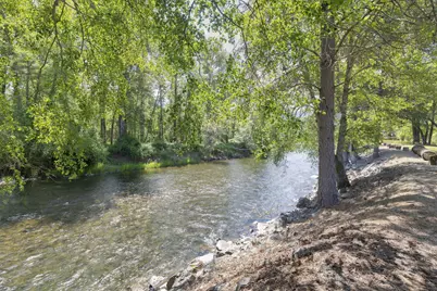 8110 New Hope Road, Grants Pass, OR 97527 - Photo 2