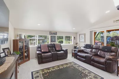 8110 New Hope Road, Grants Pass, OR 97527 - Photo 22