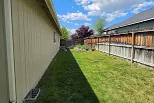 2139 Jeffrey Ln, Klamath Falls, OR 97603 - Photo 26