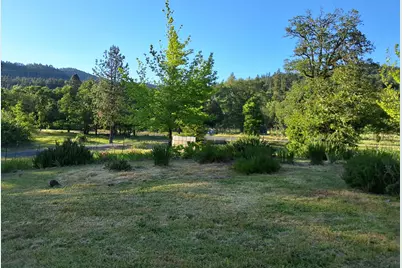 727 Wilderville Lane, Grants Pass, OR 97527 - Photo 12