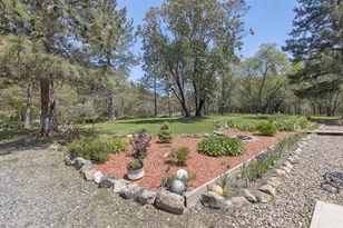 2655 Cady Rd, Jacksonville, OR 97530 - Photo 48