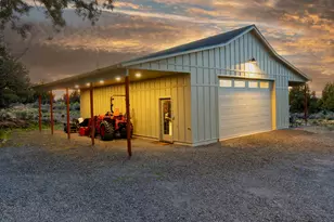 23160 Rickard Rd, Bend, OR 97702 - Photo 2