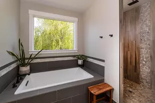 23160 Rickard Rd, Bend, OR 97702 - Photo 22