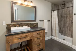 23160 Rickard Rd, Bend, OR 97702 - Photo 16