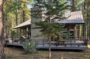 71073 Bracken Ln, Black Butte Ranch, OR 97759 - Photo 10