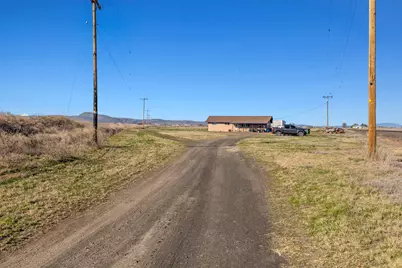 23810 Gaines Road, Merrill, OR 97633 - Photo 2