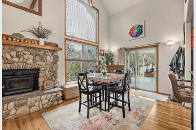 5655 Tamarack Lane, Central Point, OR 97502 - Photo 12