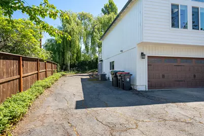 23 San Marcos Drive, Medford, OR 97502 - Photo 24