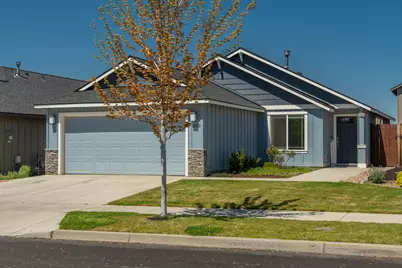 3035 NW Cedar Avenue, Redmond, OR 97756 - Photo 1