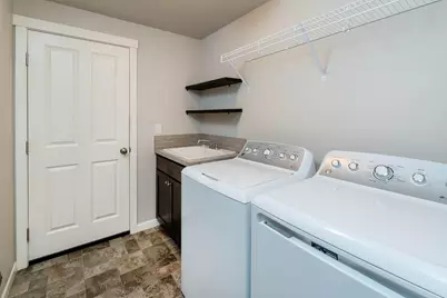 3035 NW Cedar Avenue, Redmond, OR 97756 - Photo 12