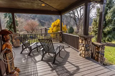 6100 Eightmile Road, The Dalles, OR 97058 - Photo 32