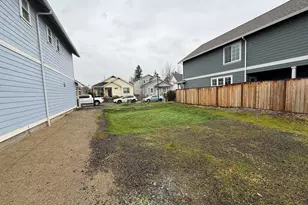 249 Willow Way, Talent, OR 97540 - Photo 6