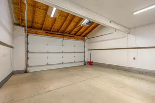 67167 Hwy 20, Bend, OR 97703 - Photo 46