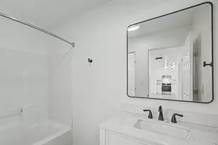 62803 Snowcap Ct, Bend, OR 97701 - Photo 12